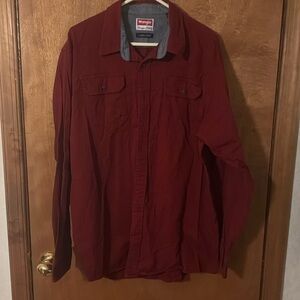 Men’s extra large tall, Wrangler, button-down shirt